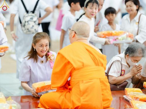 ภาพ No.211060:วันพฤหัสบดีที่ 13 มีนาคม พ.ศ. 2568  กิจกรรมวันพระ ขึ้น 15 ค่ำ เดือน 4 พิธีบุพเปตพลี ครั้งที่ 160 และ พิธีฉลองชัยสวดธัมจักรกัปปวัตนสูตร ครบ 7,196,000,000 จบ ณ วัดพระธรรมกาย