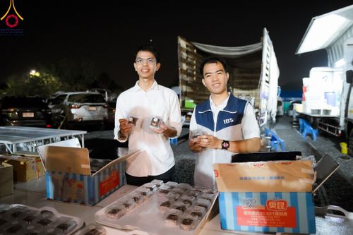 ภาพ No.114468:พิธีถวายภัตตาหารเป็นสังฆทาน แด่คณะพระธรรมยาตรา ปีที่ 12 วันที่ 18 มกราคม พ.ศ. 2567 ณ วัดโบสถ์(บน) บางคูเวียง จ.นนทบุรี