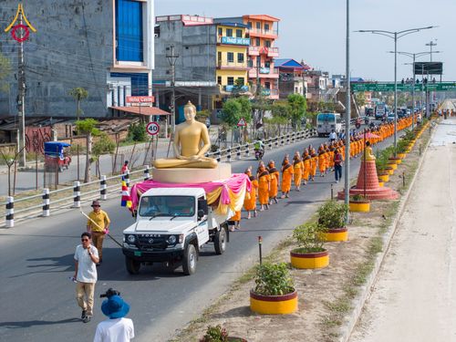 ภาพ No.132028:พิธีต้อนรับ พระ-สามเณร ธรรมยาตรา ในโครงการบรรพชา 1,250 รูป ณ แดนประสูติ สวนลุมพินี ประเทศเนปาล วันที่ 16-17 มีนาคม พ.ศ. 2567