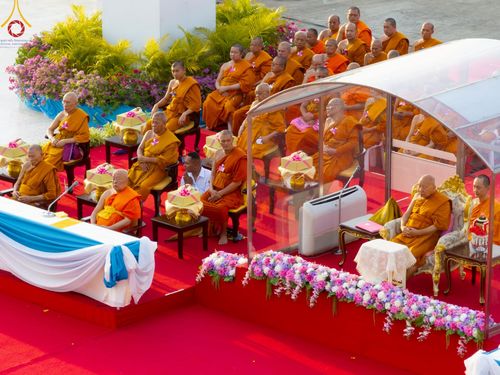ภาพ No.219567:วันอังคารที่ 22 เมษายน พ.ศ. 2568 พิธีถวายมหาสังฆทานคณะสงฆ์ 40,000 กว่าวัดทั่วประเทศ เนื่องในวันคุ้มครองโลก ณ วัดพระธรรมกาย จ.ปทุมธานี