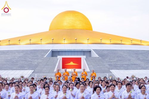 ภาพ No.224202:วันที่ 3-5 พฤษภาคม พ.ศ. 2568  กิจวัตร-กิจกรรมโครงการปฏิบัติธรรมอบรมศีลธรรม “บวชอุบาสิกาแก้ว” ถวายเป็นพระราชกุศล แด่พระบาทสมเด็จพระเจ้าอยู่หัว เนื่องในโอกาสมหามงคล “วันฉัตรมงคล” ณ วัดพระธรรมกาย อ.คลองหลวง จ.ปทุมธานี