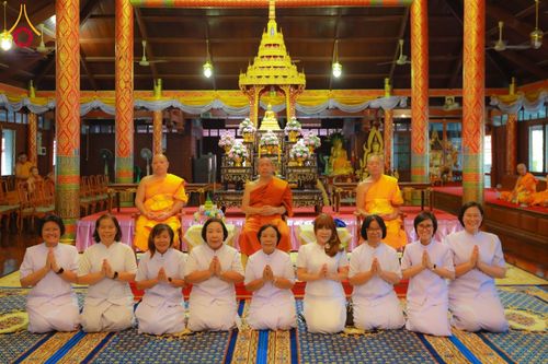 ภาพ No.181298:พิธีบรรพชาอุปสมบท ณ วัดบางโฉลงใน อ.บางพลี จ.สมุทรปราการ  วันที่ 7 ธันวาคม พ.ศ. 2567 ในโครงการอุปสมบทหมู่ บูชาธรรมมหาปูชนียาจารย์ ปี 2567 โดยทีมงานลูกพระธัมฯ  ศูนย์ปฏิบัติธรรมสมุทรปราการ