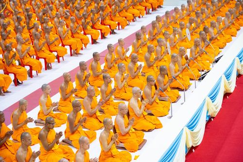 ภาพ No.59216:พิธีเจริญพระพุทธมนต์ ถวายภัตตาหารเป็นสังฆทาน เนื่องในวาระอายุวัฒนมงคล 80 ปี หลวงพ่อธัมมชโย ณ สภาธรรมกายสากล วัดพระธรรมกาย วันพุธที่ 24 เมษายน พ.ศ.2567