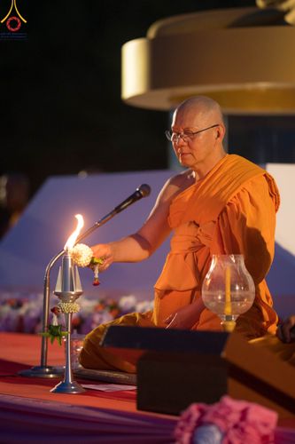 ภาพ No.91645:พิธีทอดผ้าป่า สร้างลานเอนกประสงค์พญานาค 4 ตระกูล จุดประทีปโคมลาน ถวายเป็นพุทธบูชา  สร้างความสว่างไสวให้กับแผ่นดินด้วยแสงธรรม วันอาทิตย์ที่ 29 ตุลาคม พ.ศ. 2566 ณ พุทธอุทยานนานาชาติ จังหวัดหนองคาย