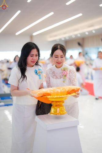 ภาพ No.128846:พิธีทอดผ้าป่าฉลองมหารัตนเจดีย์สิริปทุมสวรรค์ ณ ศูนย์ปฏิบัติธรรมภาคใต้ อ.บางกล่ำ จ.สงขลา วันที่ 10 มีนาคม พ.ศ. 2567