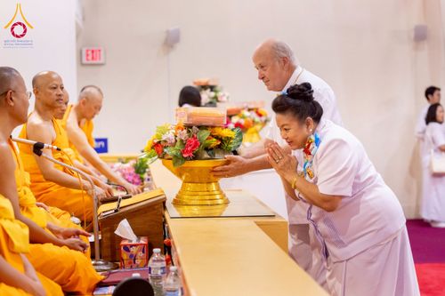 ภาพ No.274249:วันอาทิตย์ที่ 26 ตุลาคม พ.ศ. 2568  พิธีทอดกฐินธรรมชัย สร้างทุกสิ่ง ณ วัดพระธรรมกายออเรกอน ประเทศสหรัฐอเมริกา