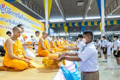 ภาพ No.89647:อบรมเชิงปฏิบัติการจัดกิจกรรมทอดกฐินสัมฤทธิ์ และพิธีมอบผ้าไตรประธานกฐินสัมฤทธิ์เด็กดี V-Star ประจำปีพุทธศักราช 2566  วันเสาร์ที่ 9 กันยายน พ.ศ. 2566 ณ สภาธรรมกายสากล วัดพระธรรมกาย จ.ปทุมธานี