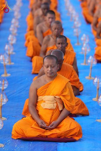 ภาพ No.132332:พิธีจุดโคมประทีปถวายเป็นพุทธบูชา ในโครงการบรรพชา 1,250 รูป ณ แดนประสูติ สวนลุมพินี ประเทศเนปาล วันที่ 17 มีนาคม พ.ศ. 2567