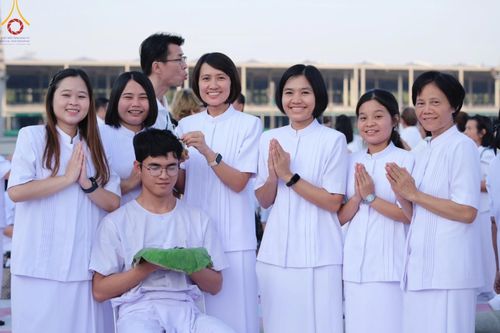 ภาพ No.179984:พิธีปลงผมนาคธรรมทายาท ในโครงการอุปสมบทหมู่ บูชาธรรมมหาปูชนียาจารย์ (ศูนย์อบรมวัดพระธรรมกาย) วันที่ 1 ธันวาคม พ.ศ. 2567 ณ ลานธรรมหารัตนวิหารคด วัดพระธรรมกาย จ.ปทุมธานี