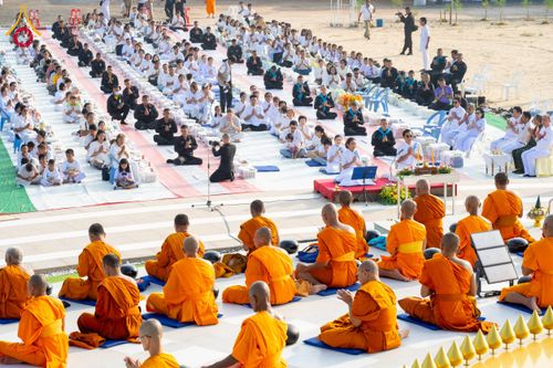 ภาพ No.230143:วันเสาร์ที่ 28 มิถุนายน พ.ศ. 2568 พิธีถวายสังฆทาน 323 วัด 4 จังหวัดชายแดนใต้ ปีที่ 21 ครั้งที่ 178 พิธีมอบกองทุนหนุนแรงใจช่วยครูใต้ ปีที่ 18 ครั้งที่ 142 ณ ศูนย์อบรมเยาวชนจังหวัดปัตตานี