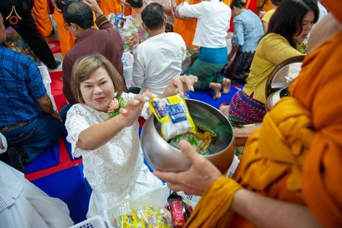 ภาพ No.80912:พิธีตักบาตรพระ ๒๑๖ รูป และ พิธีถวายมหาสังฆทาน ๕๒ วัด ฉลองครบรอบ ๑๖ ปี ธุดงคสถานพรรัตนแพร่ วันอังคารที่ ๙ พฤษภาคม พ.ศ.๒๕๖๖ ณ ธุดงคสถานพรรัตนะ อำเภอวังชิ้น จังหวัดแพร่