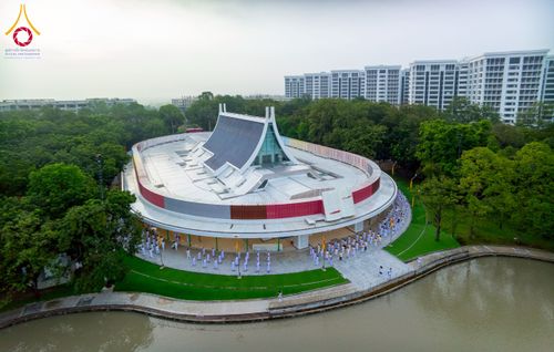 ภาพ No.244523:วันเสาร์ที่ 6 กันยายน พ.ศ. 2568 พิธีเวียนประทักษิณ และวันทาสีมาของนาคธรรมทายาท โครงการอุปสมบทหมู่บูชาธรรมครบรอบ 108 ปี วันครูผู้ค้นพบวิชชาธรรมกาย ณ โบสถ์พระไตรปิฎก วัดพระธรรมกาย