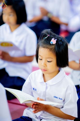 ภาพ No.195190:พิธีทอดผ้าป่าทำนุบำรุงศาสนสถาน ณ วัดพรสวรรค์ ต.หนองบ่อ อ.สองพี่น้อง จ.สุพรรณบุรี ในโครงการธรรมยาตรา กตัญญูบูชา มหาปูชนียาจารย์ พระมงคลเทพมุนี(สด จนฺทสโร) พระผู้ปราบมาร อนุสรณ์สถาน 7 แห่ง ปีที่ 13 วันที่ 13 มกราคม พ.ศ. 2568