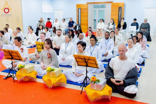 ภาพ No.233272:วันอาทิตย์ที่ 6 กรกฎาคม พ.ศ. 2568 พิธีถวายมหาสังฆทานแด่คณะสงฆ์ทั่วโลกและพิธีตักบาตรเนื่องในวันเข้าพรรษา  ณ วัดพุทธเคปทาวน์ ประเทศแอฟริกาใต้