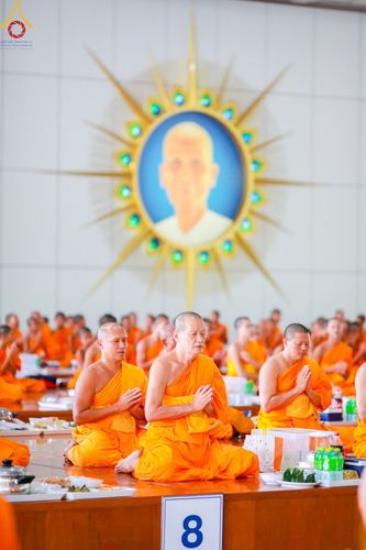 ภาพ No.152953:พิธีถวายภัตตาหารเมนูสวรรค์ ในพรรษาแห่งการเข้าถึงธรรม วันอังคารที่ 10 กันยายน พ.ศ. 2567 ครบรอบ 24 ปี วันละสังขาร คุณยายอาจารย์มหารัตนอุบาสิกาจันทร์ ขนนกยูง ณ หอฉันคุณยายอาจารย์ฯ วัดพระธรรมกาย