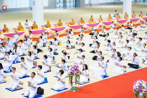 ภาพ No.57944:พิธีมุทิตาสักการะพระสังฆาธิการ ผู้ที่ได้รับพระราชทานเลื่อนและตั้งสมณศักดิ์ ปีพุทธศักราช 2567 วันอาทิตย์ที่ 28 เมษายน พ.ศ. 2567 ณ วัดพระธรรมกาย จ.ปทุมธานี