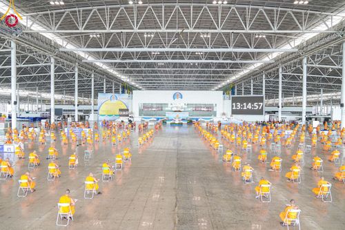 พิธีสอบธรรมสนามหลวง นักธรรมชั้นโท-เอก วันที่ 29 พฤศจิกายน - 2 ธันวาคม พุทธศักราช 2566 ณ สนามสอบวัดพระธรรมกาย จ.ปทุมธานี