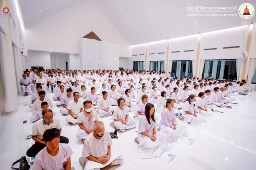 ภาพ No.247733:วันที่ 12-14 กันยายน พ.ศ. 2568 โครงการอบรม อุบาสกแก้ว อุบาสิกาแก้ว รุ่นที่ 1 ณ ศูนย์ปฏิบัติธรรมพระมงคลเทพมุนี อ.สองพี่น้อง จ.สุพรรณบุรี