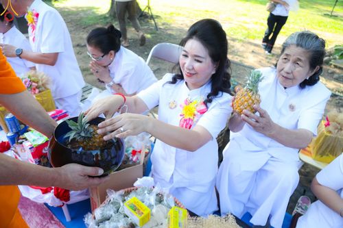 ภาพ No.103292:พิธีตักบาตรพระธรรมทายาท 1,000 รูป ณ มหาเจดีย์บุโรพุทโธ ประเทศอินโดนีเซีย ในวันที่ 20 ธันวาคม พ.ศ. 2566