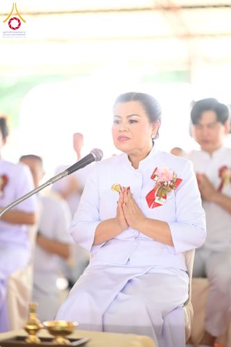 ภาพ No.162026:พิธีทอดผ้าป่า ในวันออกพรรษา ณ พุทธอุทยานนานาชาติ จังหวัดหนองคาย วันพฤหัสบดีที่ 17 ตุลาคม พ.ศ. 2567