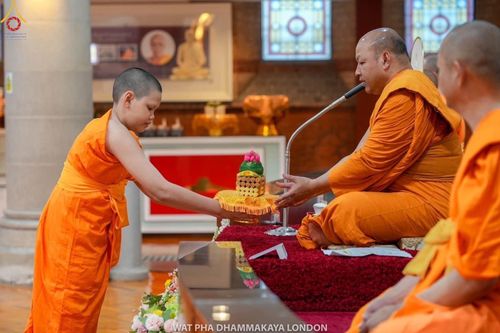 ภาพ No.149372:วัดพระธรรมกายลอนดอน สหราชอาณาจักร  ได้จัดพิธีบรรพชาสามเณรยุวธรรมทายาท  ในวันจันทร์ที่ 12 สิงหาคม พ.ศ. 2567