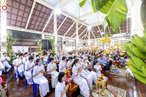 ภาพ No.162448:โครงการกฐินสามัคคีทั่วไทย 30,000 วัด  บูชาธรรม 80 ปี หลวงพ่อธัมมชโย  โดย คณะศิษยานุศิษย์วัดพระธรรมกาย ณ วัดลานตากฟ้า อ.นครชัยศรี จ.นครปฐม วันศุกร์ที่ 18 ตุลาคม พ.ศ. 2567