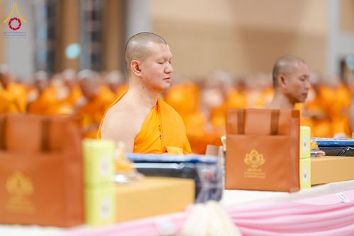 ภาพ No.272860:วันอาทิตย์ที่ 23 พฤศจิกายน พ.ศ.2568 พิธีมุทิตาสักการะ พระมหาเถระและพระเถระ ประจำปีพุทธศักราช 2568 ณ ห้องแก้วสารพัดนึก 2 สภาธรรมกายสากล  วัดพระธรรมกาย