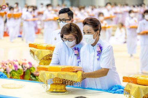 ภาพ No.89037:พิธีทอดผ้าป่าสมทบกฐินครั้งที่ 2 วันศุกร์ที่ 29 กันยายน พ.ศ. 2566 วันเพ็ญขึ้น 15 ค่ำ เดือน 10 ณ ห้องแก้วสารพัดนึก 1 วัดพระธรรมกาย