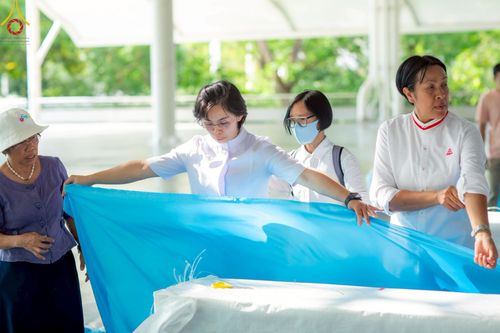 ภาพ No.218610:วันพฤหัสบดีที่ 17 เมษายน พ.ศ. 2568 การเตรียมงานในลานธรรม , สภาธรรมกายสากล , วิหารคด  เพื่องานวันคุ้มครองโลก 22 เมษายน พ.ศ. 2568