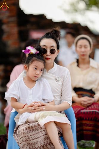 ภาพ No.138514:พิธีตักบาตร วัดราชบูรณะ จ.พระนครศรีอยุธยา วันที่ 25 พฤษภาคม พ.ศ.2567