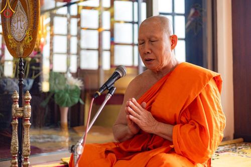 ภาพ No.165959:พิธีทอดกฐิน ณ วัดท่าเรือ ต.ท่าเรือ อ.ท่ามะกา จ.กาญจนบุรี ในโครงการกฐินสามัคคีทั่วไทย 30,000 วัด บูชาธรรม 80 ปี หลวงพ่อธัมมชโย โดยคณะศิษยานุศิษย์วัดพระธรรมกาย วันที่ 20 ตุลาคม พ.ศ. 2567