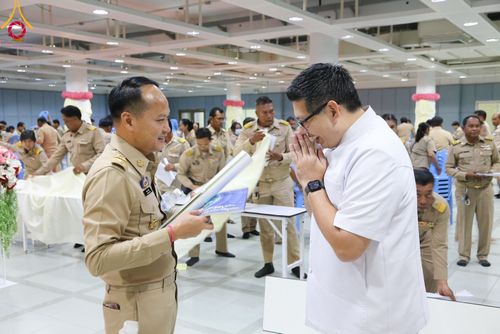 ภาพ No.104711:การประชุมกำนัน ผู้ใหญ่บ้าน สารวัตรกำนัน แพทย์ประจำตำบล และผู้ช่วยผู้ใหญ่บ้าน อ.คลองหลวง จ.ปทุมธานี ประจำเดือนธันวาคม พ.ศ. 2566 วันพฤหัสบดีที่ 28 ธันวาคม พ.ศ. 2566 เวลา 13.30 น. ณ ห้องสัมมนา SPD 7 E สภาธรรมกายสากล วัดพระธรรมกาย