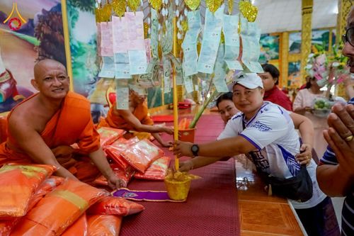 ภาพ No.275421:วันที่ 5 พฤศจิกายน พ.ศ. 2568 พิธีทอดกฐินสามัคคีทั่วไทย ณ วัดหนองสระแก ต.บึงกอก อ.บางระกำ จ.พิษณุโลก โดยคณะศิษยานุศิษย์ บูชาธรรม 81 ปี หลวงพ่อธัมมชโย