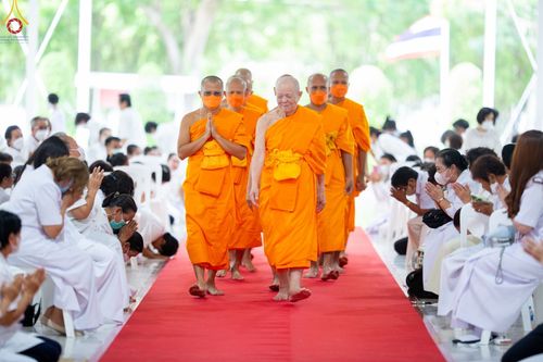 ภาพ No.84997:พิธีเจริญพระพุทธมนต์และพิธีสักการะ รูปเหมือนพระมงคลเทพมุนี (สด จนฺทสโร) ในวันที่ 5 สิงหาคม พ.ศ. 2566 ณ วัดพระธรรมกาย จ.ปทุมธานี เพื่ออัญเชิญประดิษฐาน  ณ วิหารพระมงคลเทพุนี (สด จนฺทสโร) ศูนย์ปฏิบัติธรรมภาคใต้ อ.บางกล่ำ จ.สงขลา