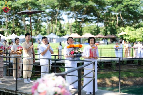 ภาพ No.174704:พิธีทอดกฐิน ศูนย์ปฏิบัติธรรมนานาชาติปาย อำเภอปาย จังหวัดแม่ฮ่องสอน พิธีวางดวงแก้ว โปรยรัตนชาติ สถาปนาอาคารปฏิบัติธรรม 80 ปี ครูบาไชยบูลย์ (หลวงพ่อธัมมชโย) วันที่ 27 ตุลาคม พ.ศ. 2567