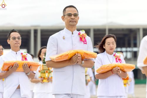 ภาพ No.232261:วันเสาร์ที่ 5 กรกฎาคม พ.ศ. 2568 พิธีบรรพชาอุปสมบท ธรรมทายาท โครงการบรรพชาอุปสมบทหมู่ รุ่นเข้าพรรษา ,  โครงการบวชพระนานาชาติ AEC & WAB รุ่นที่ 9 ณ วัดพระธรรมกาย