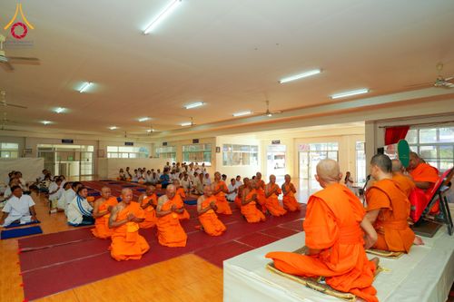 ภาพ No.179930:พิธีบรรพชาสามเณรและอุปสมบท โครงการบรรพชาอุปสมบทหมู่บูชาธรรมมหาปูชนียจารย์ ณ วัดพระธาตุจอมทอง และ วัดพระธาตุศรีโคมคำ อ.เมือง จ.พะเยา วันอังคารที่ ๓ ธันวาคม พ.ศ. ๒๕๖๗