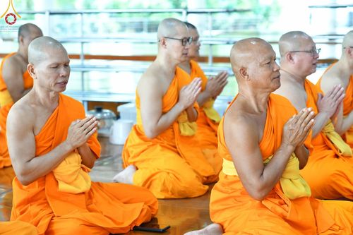 ภาพ No.182329:พิธีถวายภัตตาหารเมนูสวรรค์ "เพื่อการบรรลุธรรม" วันเสาร์ที่ 14 ธันวาคม พ.ศ. 2567 ณ หอฉันคุณยายอาจารย์ฯ วัดพระธรรมกาย