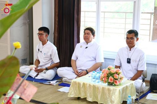 ภาพ No.174271:พิธีทอดกฐินกตัญญูบูชาธรรม ณ พระมหาเจดียทัตตชีโว ศูนย์อบรมเยาวชนกาญจนบุรี ในโครงการกฐินสามัคคีทั่วไทย 30,000 วัด บูชาธรรม 80 ปี หลวงพ่อธัมมชโย โดยคณะศิษยานุศิษย์วัดพระธรรมกาย วันที่ 9 พฤศจิกายน พ.ศ. 2567