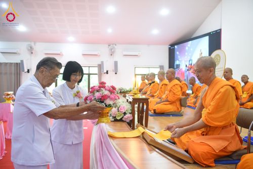 ภาพ No.166426:พิธีทอดกฐิน ณ ศูนย์ปฏิบัติธรรมสระบุรี ในโครงการกฐินสามัคคีทั่วไทย 30,000 วัด บูชาธรรม 80 ปี หลวงพ่อธัมมชโย โดยคณะศิษยานุศิษย์วัดพระธรรมกาย วันที่ 20 ตุลาคม พ.ศ. 2567