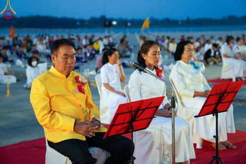 ภาพ No.97256:พิธีทอดผ้าป่า เพื่อสร้าง "ลานอเนกประสงค์พญานาค 4 ตระกูล" และพิธีจุดประทีปโคมลอย ลอยกระทง ถวายประทีปเป็นพุทธบูชา ณ พุทธอุทยานนานาชาติ จ.หนองคาย วันที่ 27 พฤศจิกายน พ.ศ. 2566