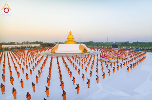 ภาพ No.116862:พระธรรมยาตราร่วมปฏิบัติธรรม และถ่ายภาพหมู่ประวัติศาสตร์ ปีที่ 12  วันที่ 21 มกราคม พ.ศ. 2567  ณ อนุสรณ์สถานบางปลา จ.นครปฐม