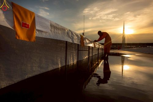 ภาพ No.218928:วันที่ 18-20 เมษายน พ.ศ. 2568 การเตรียมงานในลานธรรม , วิหารคด เพื่องานวันคุ้มครองโลก 22 เมษายน พศ. 2568