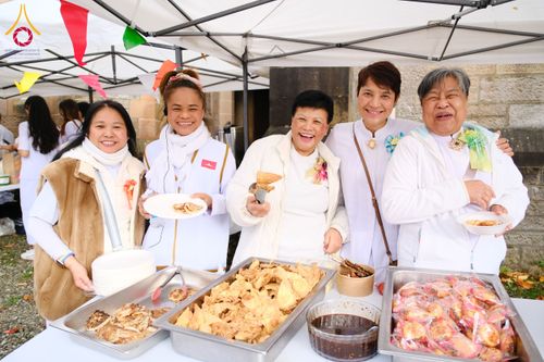 ภาพ No.172157:พิธีทอดกฐิน วัดพระธรรมกายสก็อตแลนด์ บูชาธรรม 80 ปี หลวงพ่อธัมมชโย โดยคณะศิษยานุศิษย์วัดพระธรรมกาย วันที่ 25 ตุลาคม พ.ศ. 2567