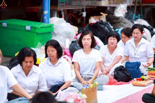 ภาพ No.237048:วันอาทิตย์ที่ 10 สิงหาคม พ.ศ. 2568 มหาสังฆทานครั้งยิ่งใหญ่ ตักบาตรพระ 10,000 รูป ถ.นิพัทธ์อุทิศ 3 ใจกลางนครหาดใหญ่ จ.สงขลา (ชุดที่ 2)