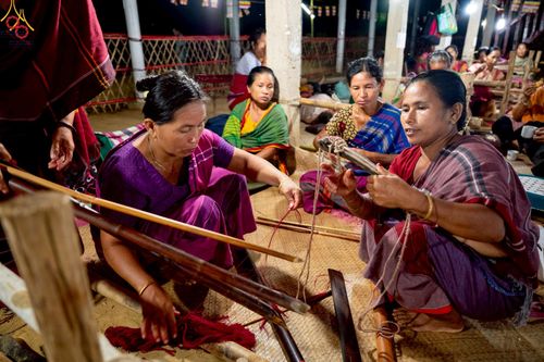 ภาพ No.261625:วันที่ 19 ตุลาคม พ.ศ. 2568 พิธีทอดกฐินสมทบ วัดกัลยาณมิตรต่างประเทศ บูชาธรรม 81 ปี หลวงพ่อธัมมชโย ณ วัดสารนาถ เมืองคาร์การชารี ประเทศบังกลาเทศ 