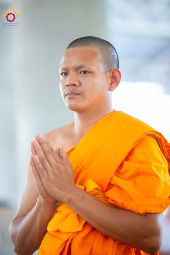 ภาพ No.181522:พิธีขอขมาผู้ปกครอง, พิธีมอบบาตรผ้าไตร, พิธีบรรพชาสามเณร โดยพระครูวิบูลย์เจติยาทร รองเจ้าคณะจังหวัดลำพูน ณ ธุดงคสถานลำพูน ต.เหล่ายาว  อ.บ้านโฮ่ง จ.ลำพูน วันที่ 5 ธันวาคม พ.ศ. 2567