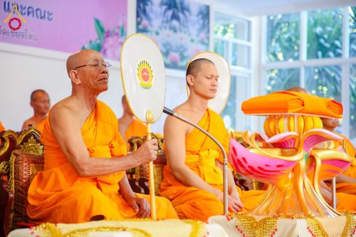 ภาพ No.171922:พิธีทอดกฐินสร้างพระเจดีย์ ประดิษสถานพระบรมสารีริกธาตุ ณ วัดกิ่วลม อ.ฮอด จ.เชียงใหม่ ในโครงการกฐินสามัคคีทั่วไทย 30,000 วัด บูชาธรรม 80 ปี หลวงพ่อธัมมชโย โดยคณะศิษยานุศิษย์วัดพระธรรมกาย วันที่ 26 ตุลาคม พ.ศ. 2567