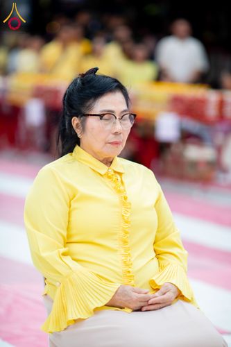 ภาพ No.180277:พิธีทำบุญตักบาตร ข้าวสารอาหารแห้ง แด่คณะสงฆ์ 99 รูป เนื่องในวันพ่อแห่งชาติ ปีที่ 50 ณ ศูนย์การค้าตลาดรังสิต ซ.รังสิต-ปทุมธานี 5 วันที่ 5 ธันวาคม พ.ศ. 2567