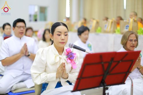 ภาพ No.197545:พิธีถวายสังฆทานคณะสงฆ์ 2 นิกายเชื่อมสัมพันธ์ไทย-เกาหลี วันอาทิตย์ที่ 5 มกราคม พ.ศ. 2568 ณ อาคารชมรมภาวนารักษ์ วัดพระธรรมกาย อำเภอคลองหลวง จังหวัดปทุมธานี